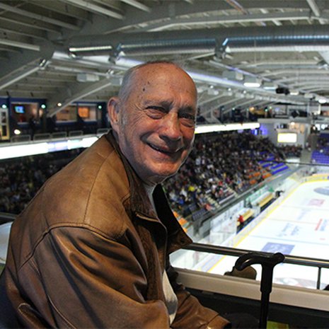 Jääkiekkolegenda Matti "Mölli" Keinonen, 75, voitti urallaan kaksi SM-kultaa ja valmentajana kaksi SM-hopeaa.