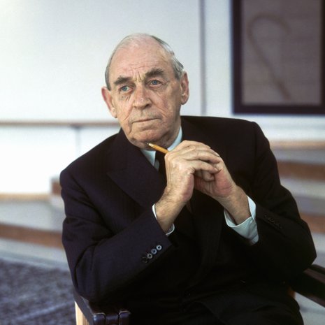 Alvar Aalto syntyi 3.2.1898 ja kuoli 11.5.1976.