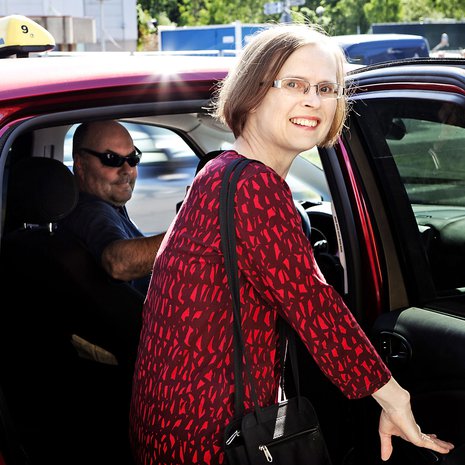 Minna Launoselle taksilla ajaminen on arjen pientä ylellisyyttä.