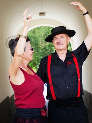 Jorma Nuotio harrastaa tanssia vaimonsa Marja Kaskela-Nuotion kanssa.