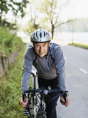 Risto Kaskilahti aloitti pyöräilyn, kun hänellä todettiin nivelrikko. Hän tekee neljä kertaa viikossa 30 kilometrin lenkin sekä pyöräilee työmatkat. 