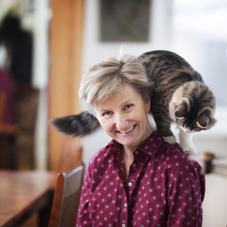 Minna Lindgren on toimittaja ja kirjailija.