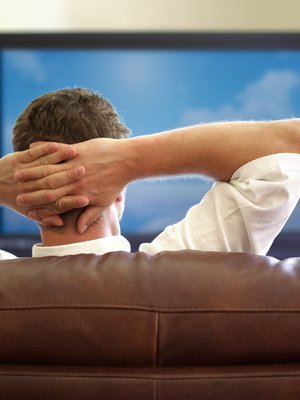 Lantionpohjan lihaksia voi treenata vaikka telkkaria katsoessa.