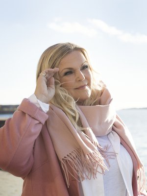 Raakel Lignell ei osannut arvata, millaisen kriisin lasten kotoa lähtö saisi hänessä aikaan.