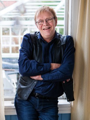 Huumori on Hannu Honkaselle ja hänen puolisolleen tärkeää. Sarkasmi naurattaa molempia.