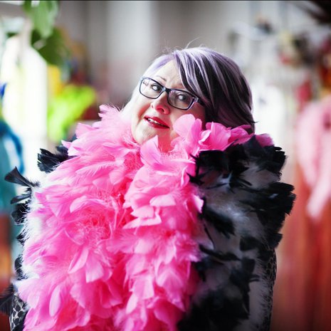 Ylitän itseni aina kun menen lavalle, Marjaana Kontuvuori sanoo.