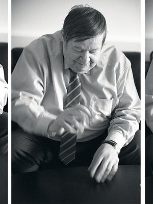 Arto Paasilinna antaa tyylinäytteen pojalleen Petterille, kuinka hän kirjoitti romaanejaan vauhdikkaasti notkein soittajan sormin.