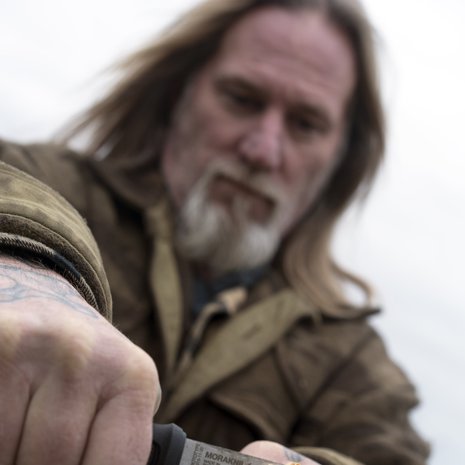 Dave Canterbury opettaa selvitysmistaitoja luonnossa.