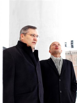 Mika ihailee Antin puhujan lahjoja, ja Antti Mikan. –Sukujuhlissa Mika on pitänyt todella koskettavia puheita.