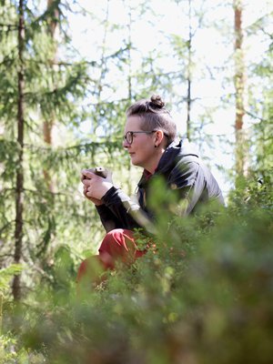 "Luonto virkistää ja antaa myönteisiä elämyksiä", tietää eräopas Minna Jakosuo.