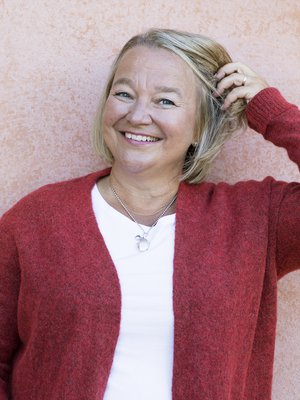 ”Ministeriaikoina oli joskus niin kiire, että iloisuus ja luovuus katosivat stressin takia, ja pinna kiristyi äärimmilleen”, Sydänliiton pääsihteeri Tuija Brax muistelee.