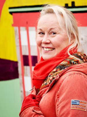 Arja Sakki oli kuusi tuntia kestäneen operaa­tion ajan hereillä. Olo tuntui koko ajan turvalliselta. 