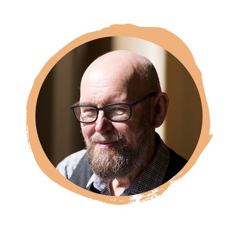 Tähtitieteilijä, tutkija Esko Valtaoja, 66. 