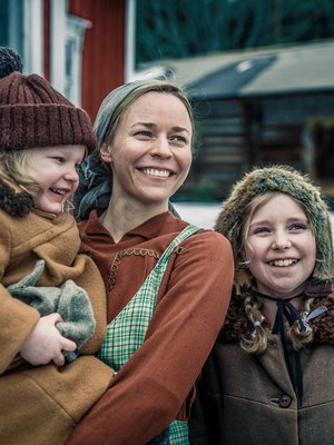 Paula Vesala näyttelee Rokan vaimoa Lyytiä.