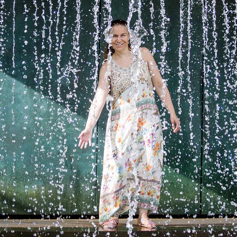 "Eron jälkeen löysin netistä keskustelupalstan, jossa sain jutella muiden entisten helluntalaisten kanssa. Se auttoi", Nina kertoo.