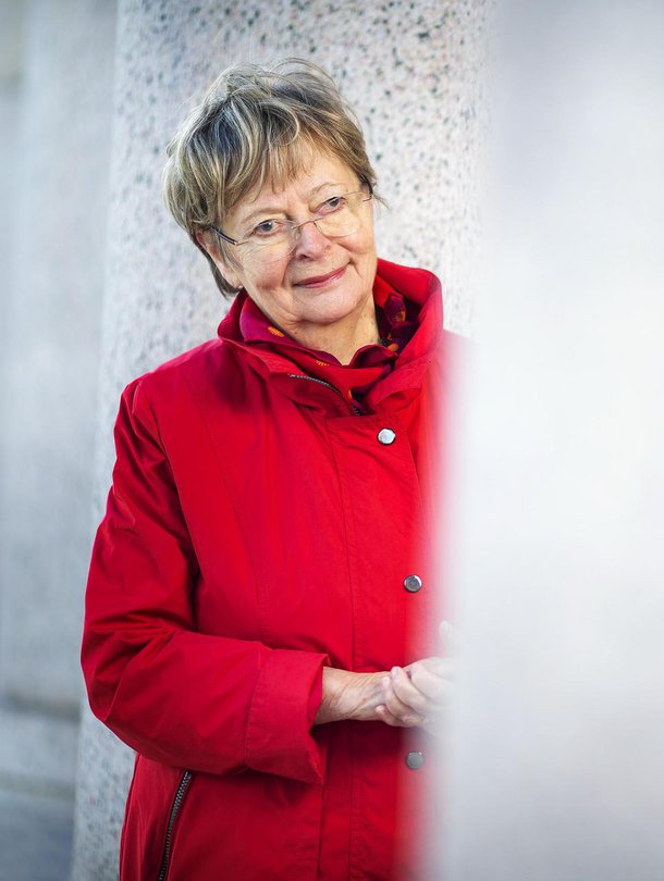 Liisa Jaakonsaari kävelee Brysselissä joka aamu metrolle ja metrolta europarlamenttiin. ”Olen laihtunut kymmenessä vuodessa kymmenen kiloa ja pahimmista ajoista 15 kiloa.”