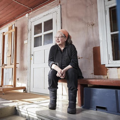 viljakkala  Hanhijoen tilan päärakennus on valmistunut 1920-luvulla. Se on Marjatalle kakkos-asunto ja työtila.