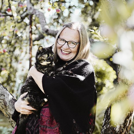 ”Lapsemme ovat arvostaneet sitä, että heidän ei sukujuhlissa tarvitse jännittää, miten minä ja heidän isänsä suhtaudumme toisiimme”, Onerva sanoo.