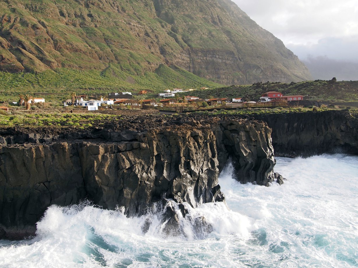 Upeiden maisemien El Hierro sopii omatoimiselle matkaajalle.