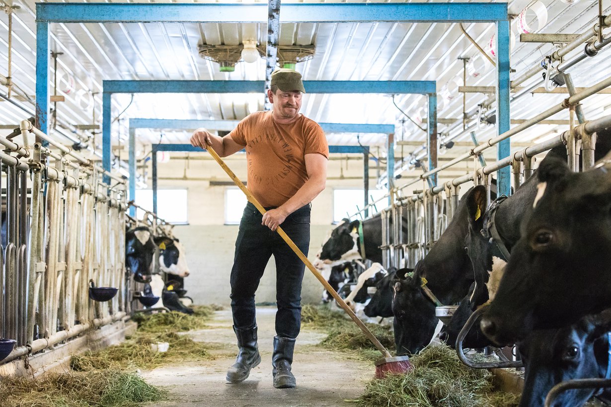 Seppo Ahonen tarttui tilan töihin jo 15-vuotiaana.
