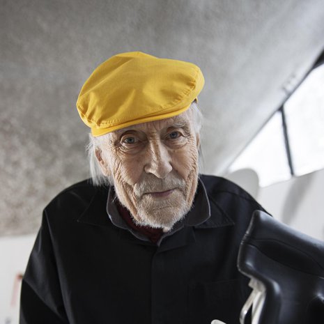 – Ensin tuli pikkuisen sellaista haavetta ja sitten jo melkein varmuutta, että hyvässä lykyssä voisin ehkä täyttää yhdeksänkymmentä. Nyt se on melkein kohdalla.  Hämmästyttävää.