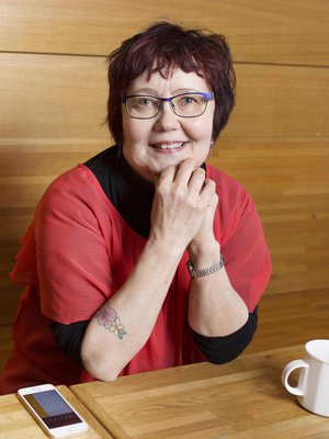 Viime hetkellä ennen matkaa otettu vakuutus koitui Helena Lylyharjun  onneksi.