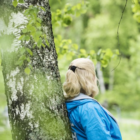 "Kun pojallani menee paremmin, minunkin asiani pysyvät raiteillaan", Johanna sanoo.