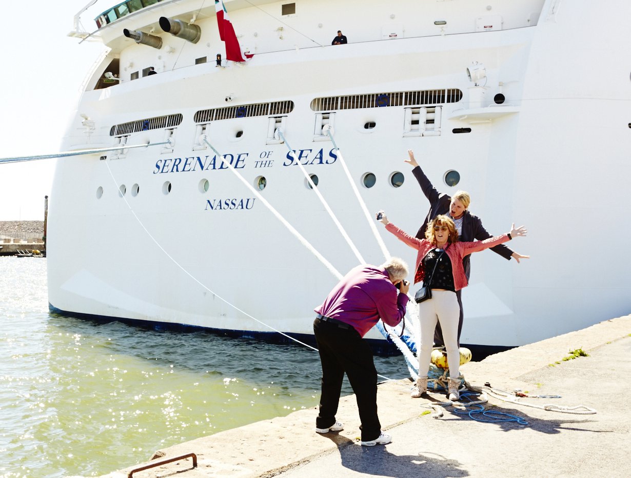 Valtaosa Serenade of the Seas -luksusristeilijän 2500 matkustajasta lähti tutustumaan Helsinkiin lavan 7 tunnin pysähdyksen aikana.