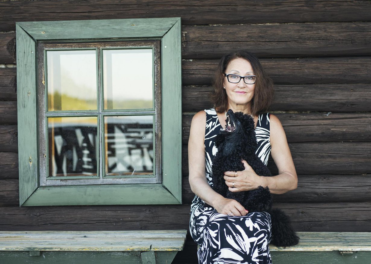 Hannele Rämön perhe sairastui hometalosta 90-luvulla, jolloin sisäilmaongelmista ei vielä puhuttu.