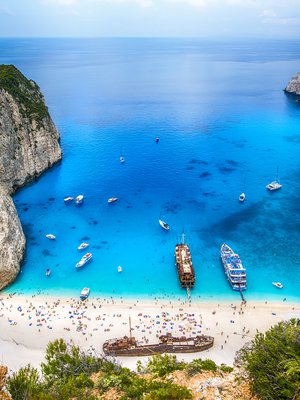 Tämä kuva on Navágion rannalta, joka sijaitsee Zákynthoksen saarella Kreikassa.