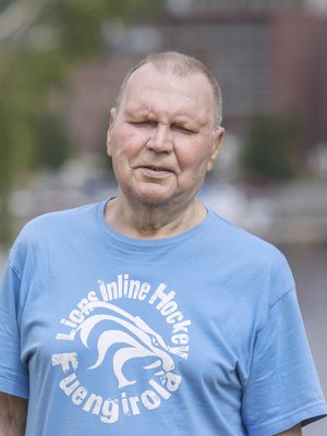 Risto Höglund joutui opettelemaan kävelynkin uudestaan. -Se vaati sisuuntumista. Läheisten kannustus auttoi.