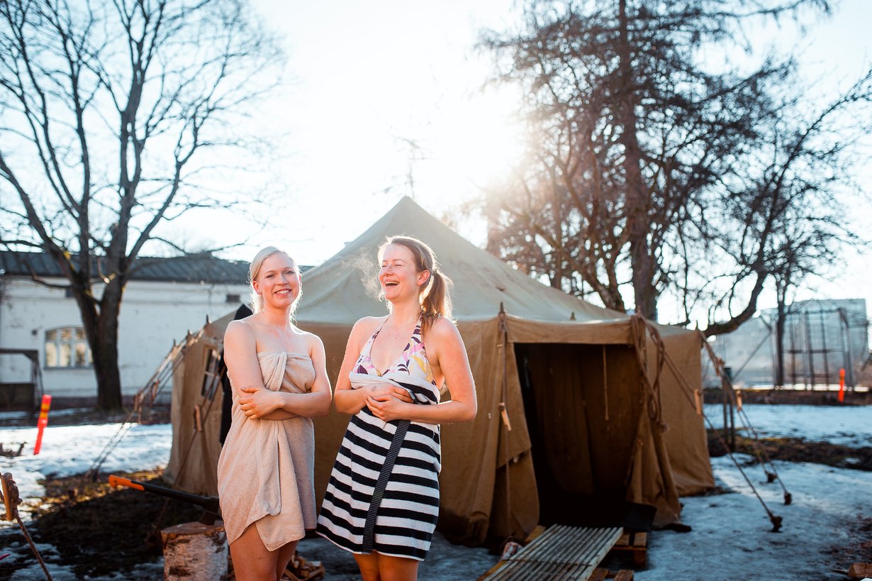 Helsinki Sauna Dayn osallistujia maaliskuussa 2016.
