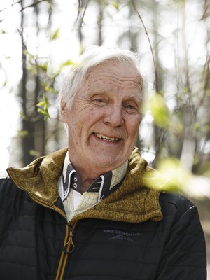 – Länsirannikolla sanotaan, että varmin merkki hulluudesta  on, kun luulee  itseään viisaaksi.