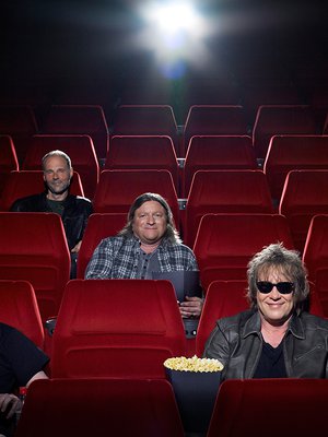 Vasemmalta Pantse Syrjä, Aku Syrjä, Sami Ruusukallio, Martti Syrjä ja Juha Torvinen.