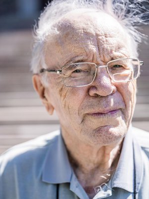 – Saaristomeri on paikkani kesällä. Onneksi olen tervetullut omien ja Clary-Annin lasten mökeille, John kertoo.