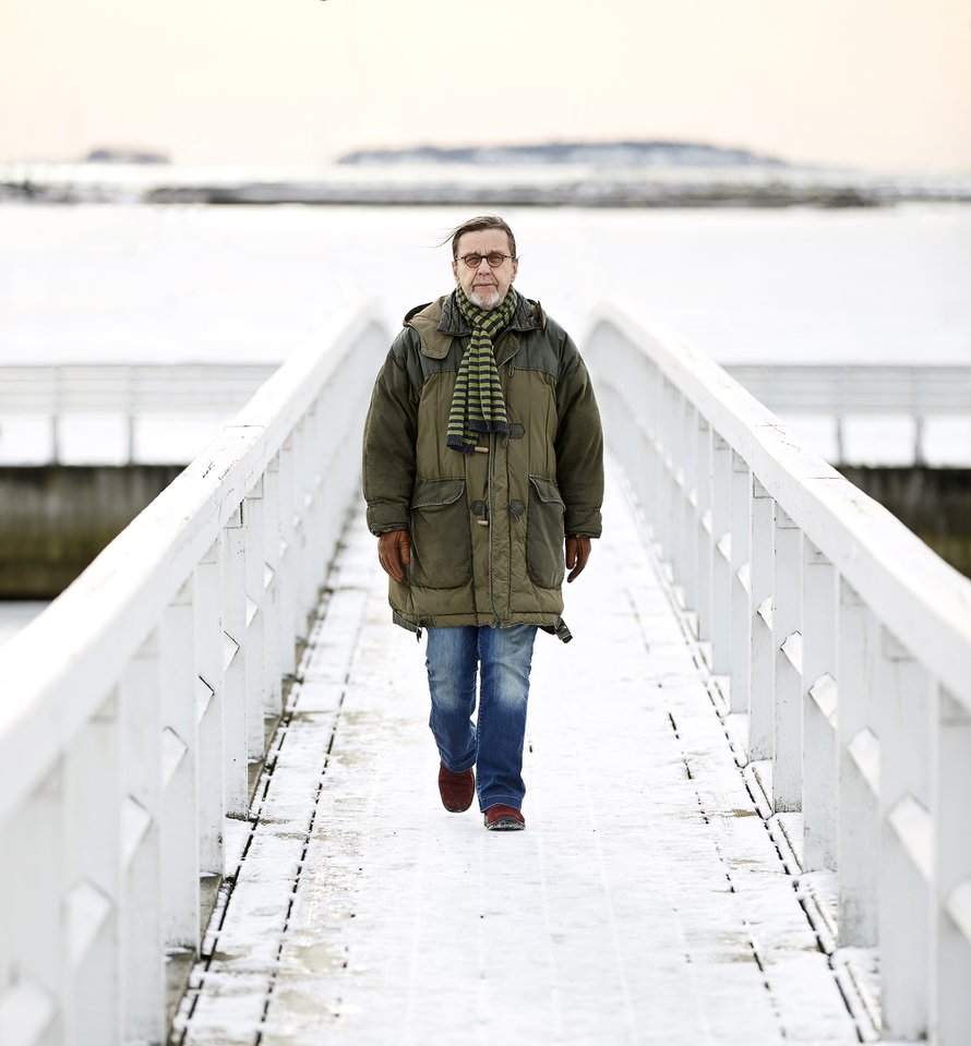 "En ole tyttärelleni vihainen. Vihalla ja katkeruudella myrkyttäisin vain koko elämäni", Hannu miettii.