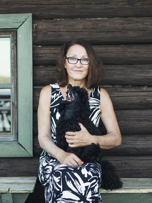 Hannele Rämön perhe sairastui hometalosta 90-luvulla, jolloin sisäilmaongelmista ei vielä puhuttu.