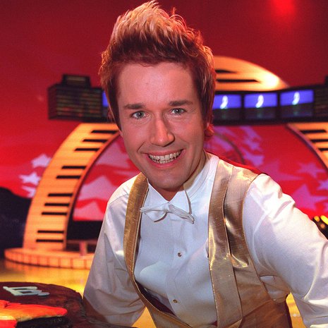 Marco Bjurström vuonna 2001 BumtsiBum-ohjelman 100. juhlajaksossa.