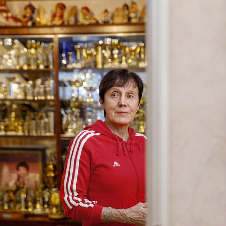 Hilkka Riihivuori kotimaisemissaan