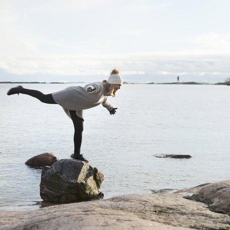 Anna Yli-Kyyny vaihtoi kovatempoisen liikunnan lempeämpiin lajeihin kuten pilatekseen, kävelyyn ja uintiin. Terveys ja elämänlaatu kohenivat.