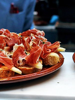 Boqueria tarjoaa aitoa Espanjaa suupala kerrallaan.