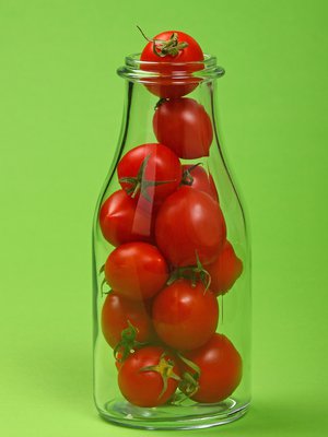 Ketsupissa tomaatin voima-aineet ovat tiiviissä muodossa.