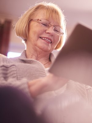 Uusi rakas voi löytyä netistä. Kuvituskuva.