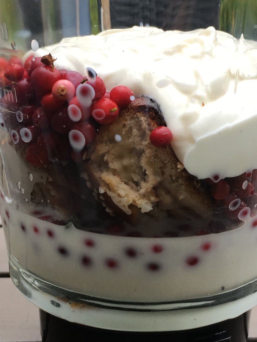 #korvapuustismoothie mikserissä