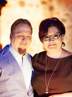 Tomi Lindgren ja Susanna Mäkinen sanoivat tahdon keskellä yötä. 