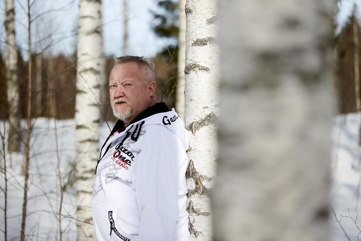 – Harva haluaa puhua oman lapsen katoamisesta, mutta jos kukaan ei puhu, kukaan ei tiedä, millaista se on. Saan energiaa Jussin tarinan kertomisesta, Juha sanoo.
