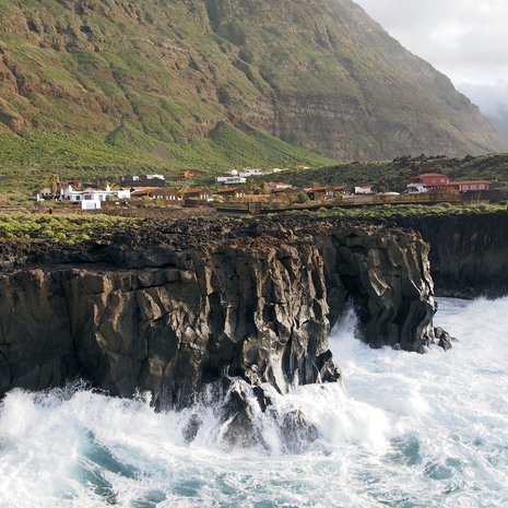 Upeiden maisemien El Hierro sopii omatoimiselle matkaajalle.