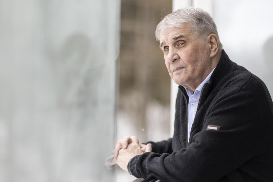 – Kun suljin korkin 10 vuotta sitten, huomasin, että kas kummaa, kaikki turhat riidat loppuivat.