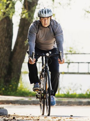 Risto Kaskilahti aloitti pyöräilyn, kun hänellä todettiin nivelrikko. Hän tekee neljä kertaa viikossa 30 kilometrin lenkin sekä pyöräilee työmatkat.