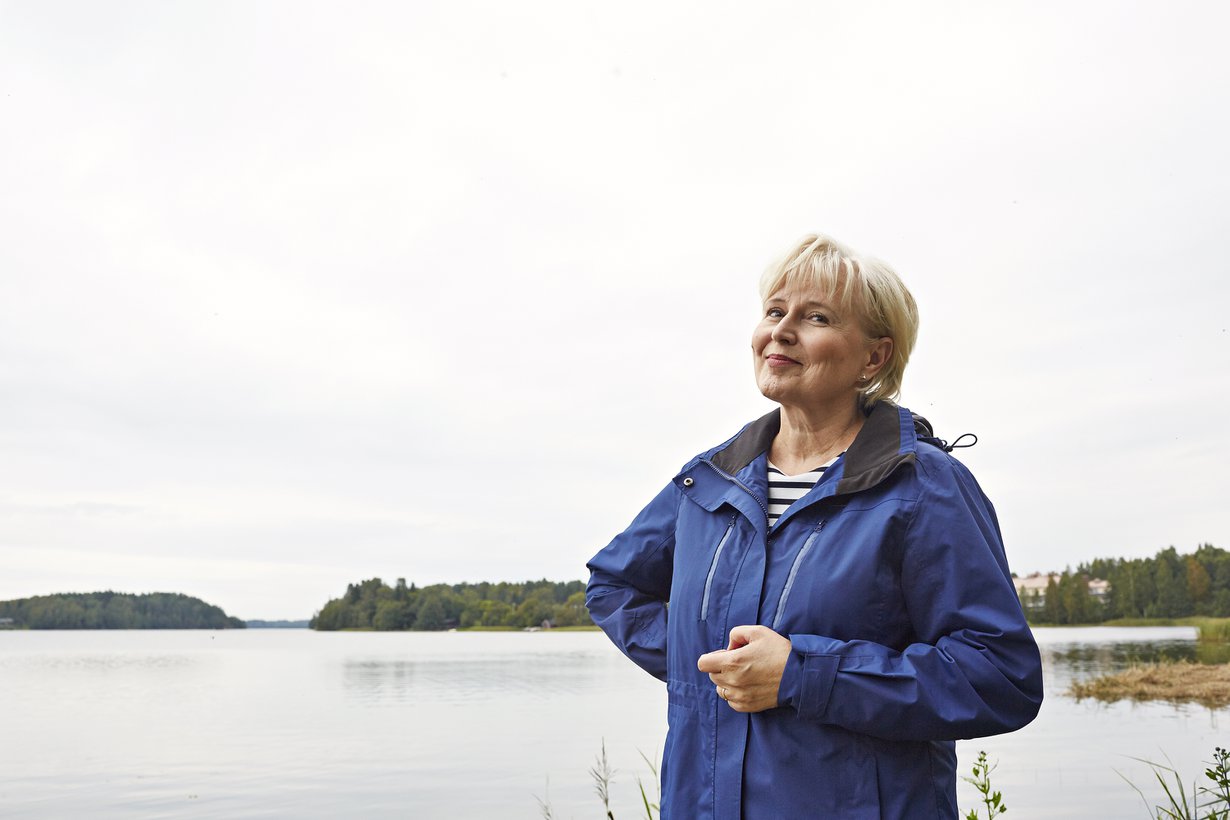 Seija Paasonen menee nukkumaan kello 19, sillä hän ei halua tinkiä seitsemän tunnin yöunista.